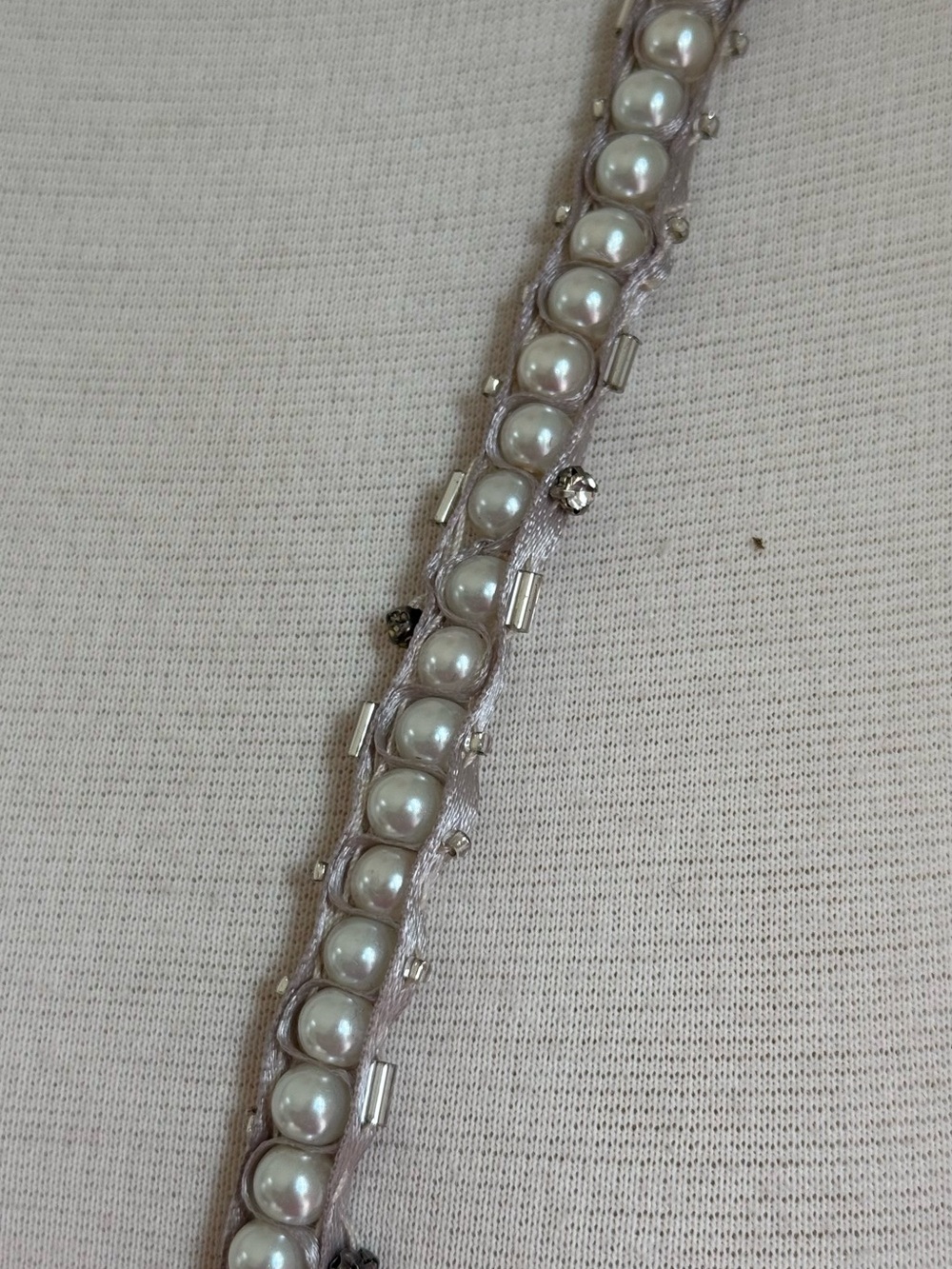 Long White Pearl-Trimmed Necklace with Silver Accents - Picture 2 of 3